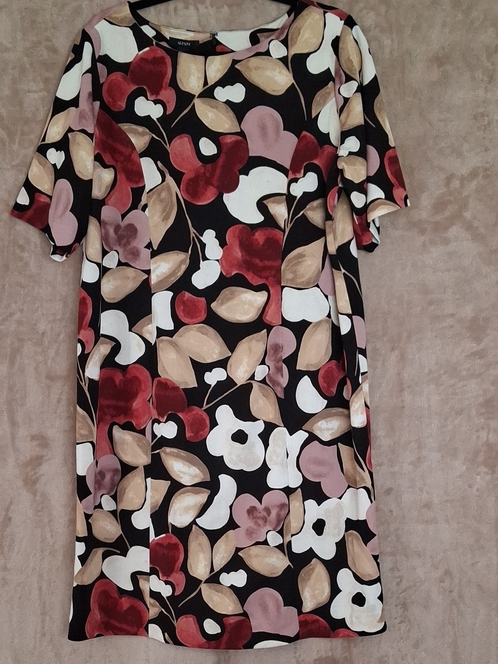 Alfani Women's Black Floral Shift Top - Red, Pink & Tan Print